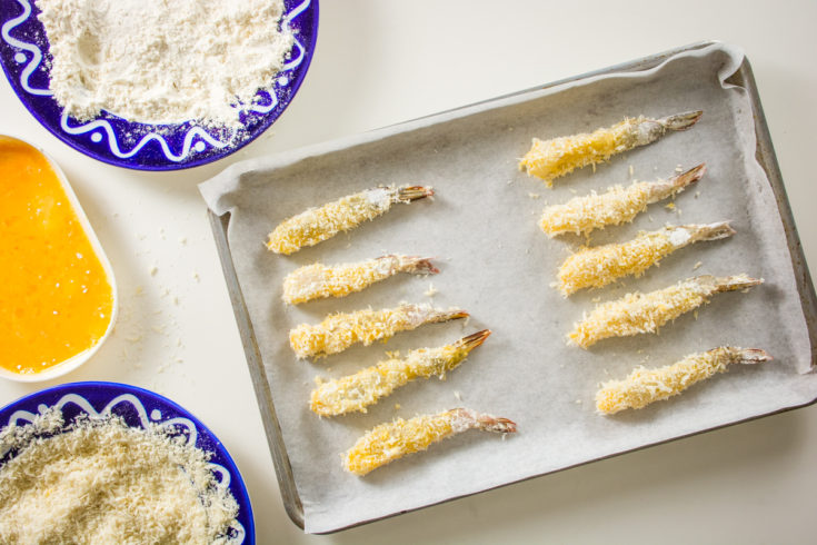 How To Make Shrimp Tempura A Step By Step Guide Wok Skillet   Shrimp Tempura On Tray 735x490 