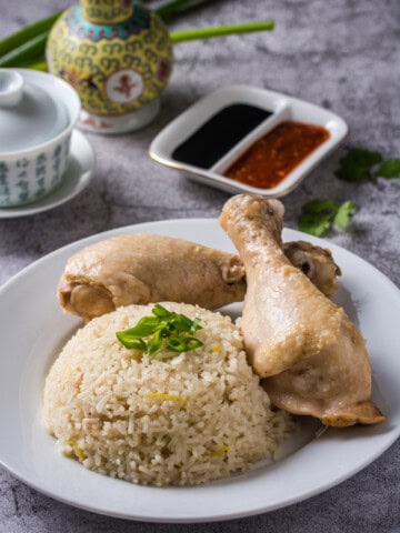 Instant Pot Hainanese Chicken Rice