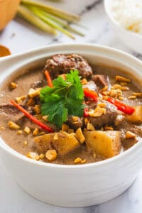 slow cooker beef massaman